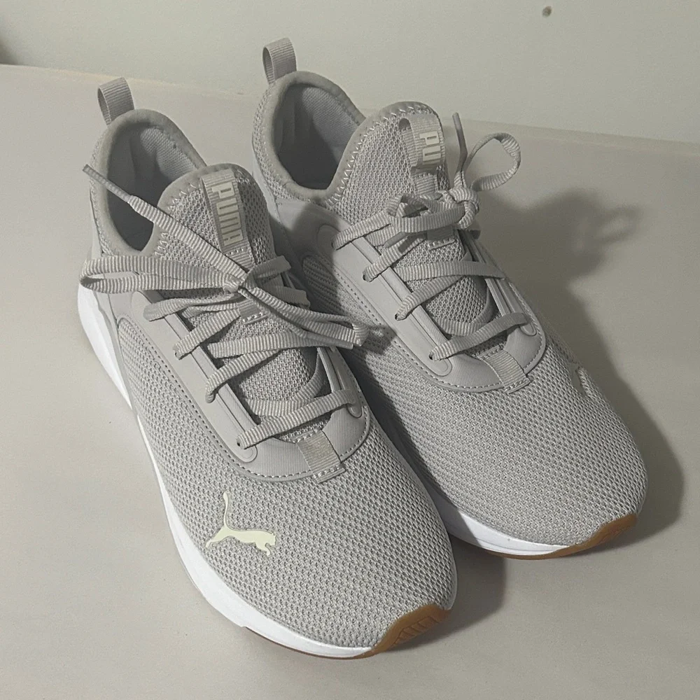 Puma Light Gray Mesh‎ Sneakers